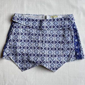 Gianni Binni tile print wrap skort shorts womens Small blue white